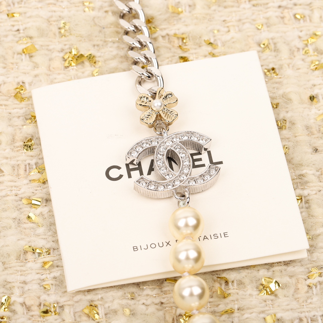 [TOP] CHANEL Pearl Necklace - Silver
