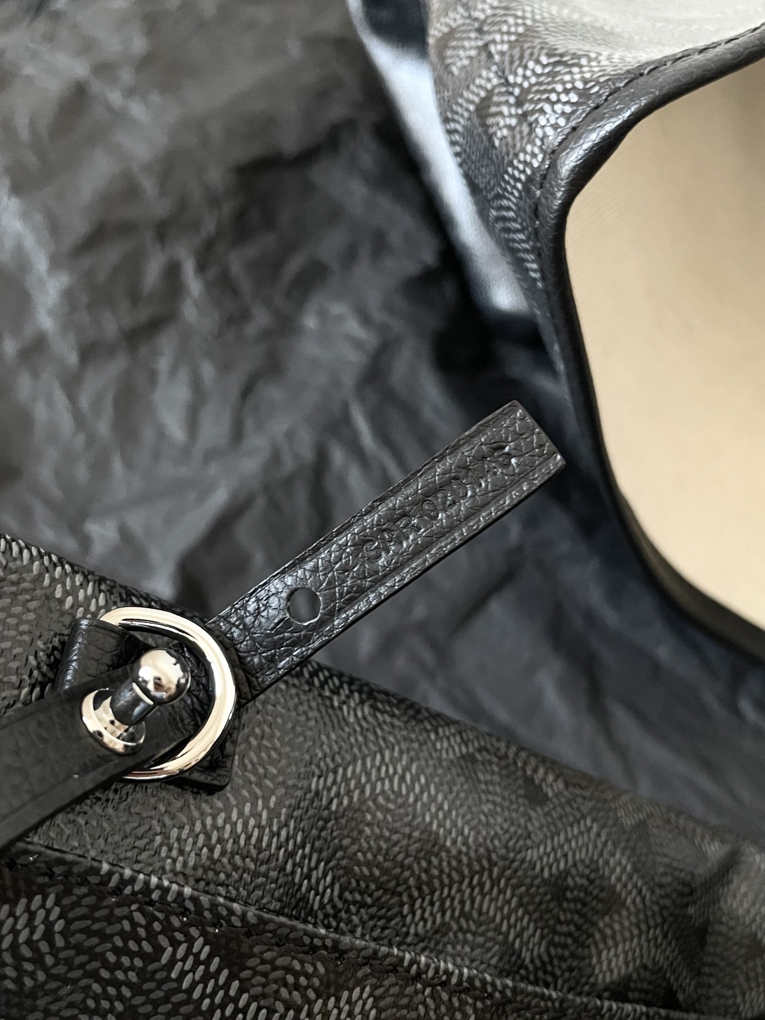 [TOP] Goyard Saint Louis Bag  28 cm x 15 cm x 34 cm/34 cm x 20 cm x 40 cm - Black