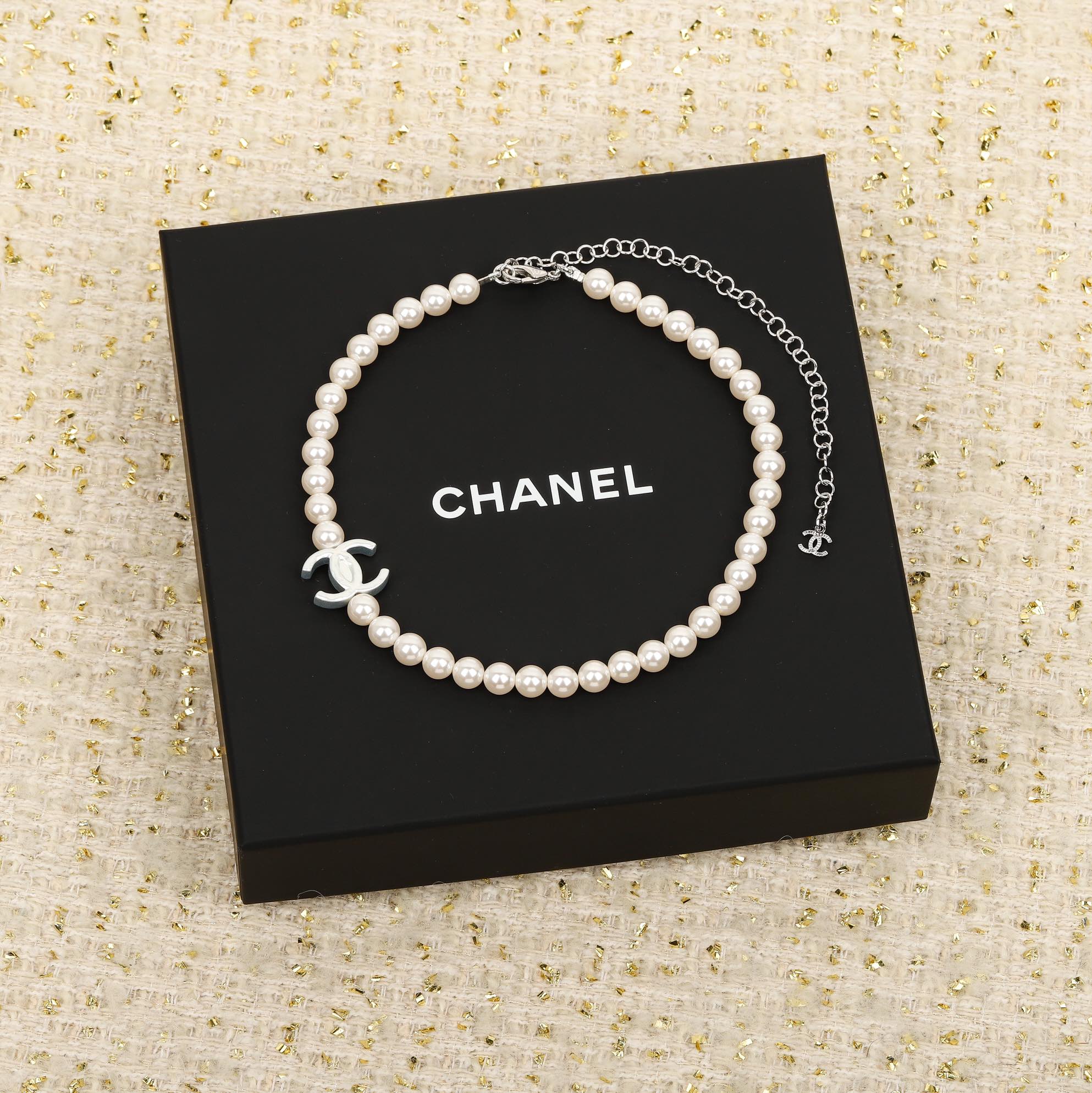 [TOP] CHANEL Pearl Necklaces - Silver
