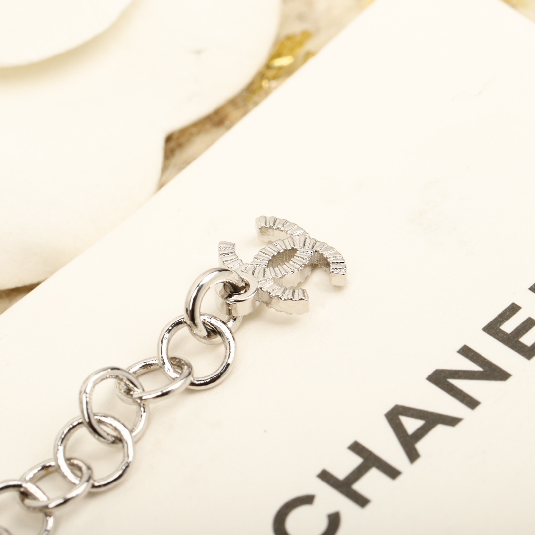 [TOP] CHANEL Pearl Necklaces - Silver