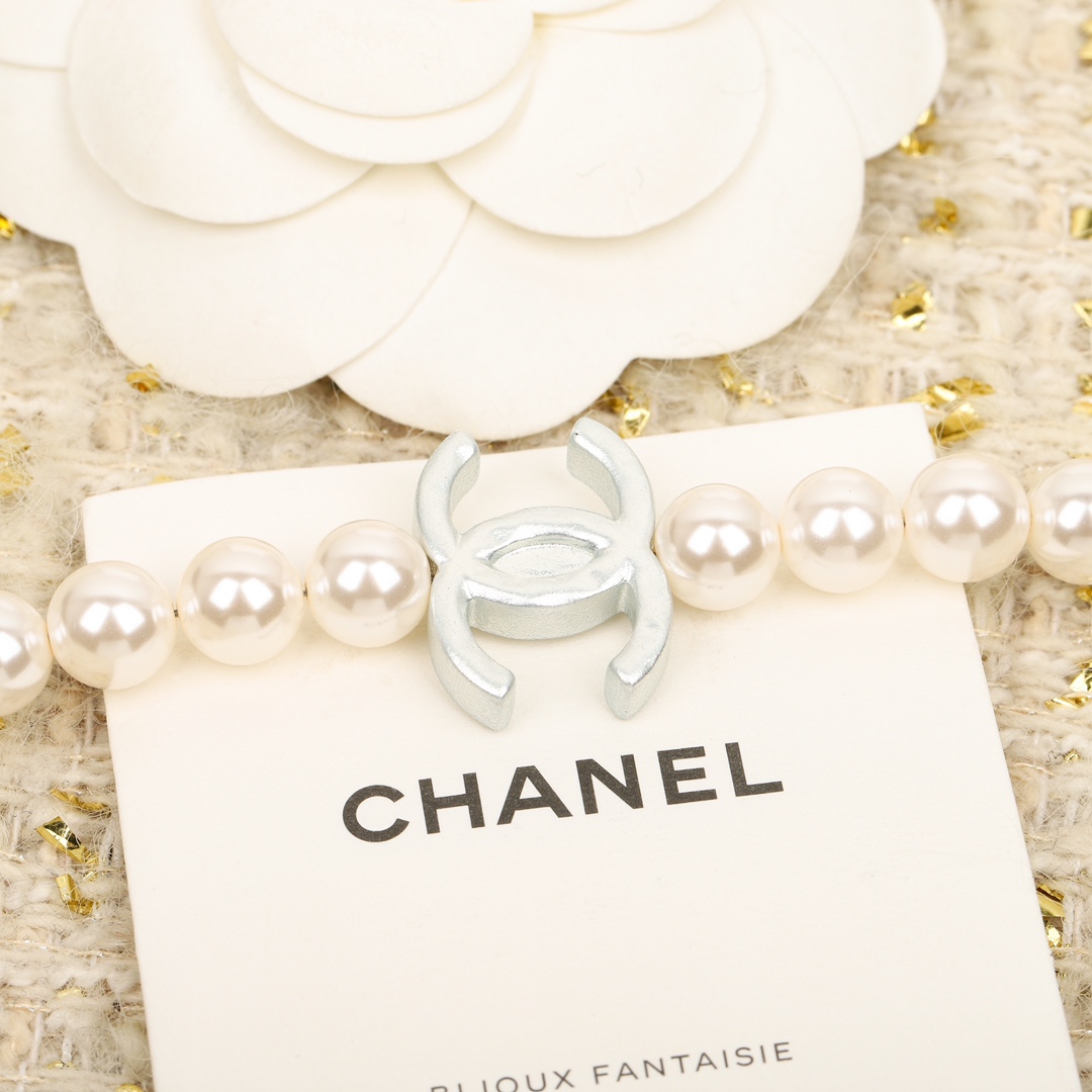 [TOP] CHANEL Pearl Necklaces - Silver