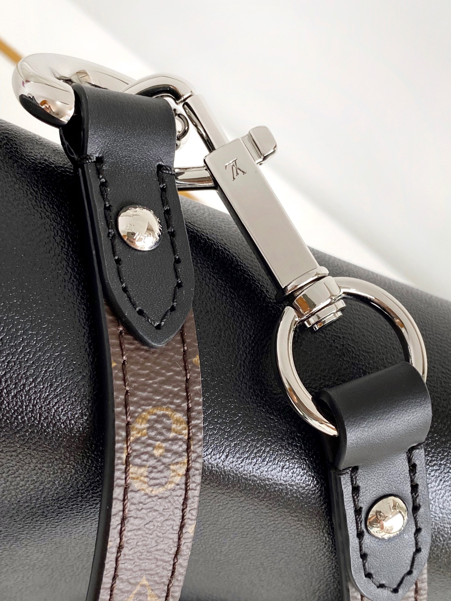 [TOP] Louis Vuitton LV SUNSET VIBE Bag 27x18x3cm - Black