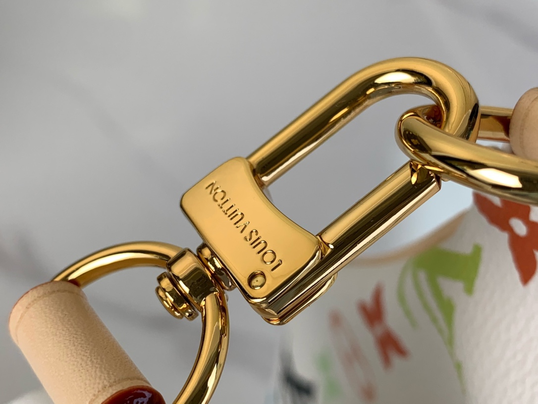 [TOP] Louis Vuitton LV HIGH RISE  Waist Bag 16 x 8 x 38 cm - White