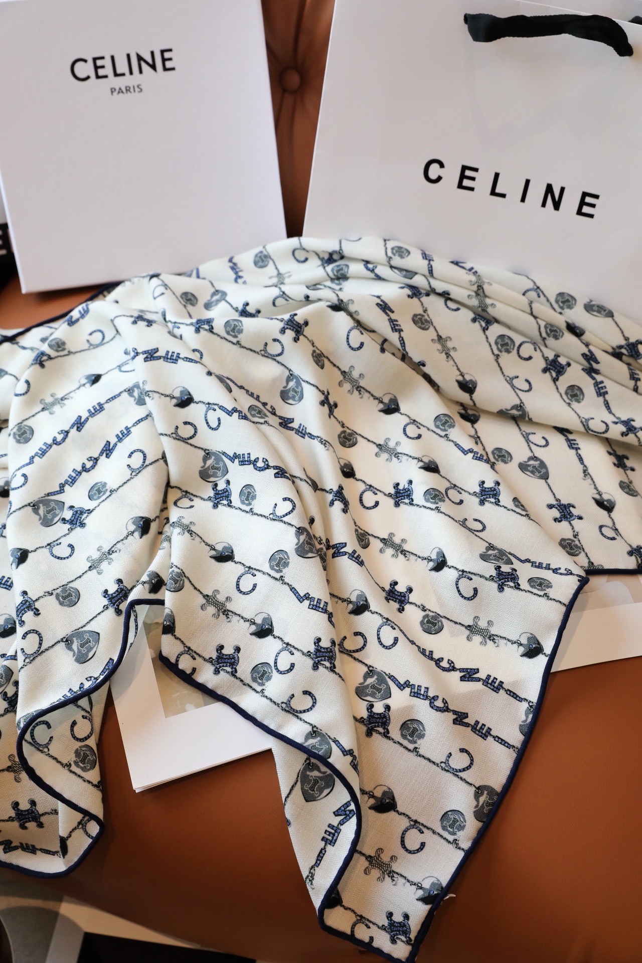 [TOP] CELINE Square Scarf 140*140cm - White