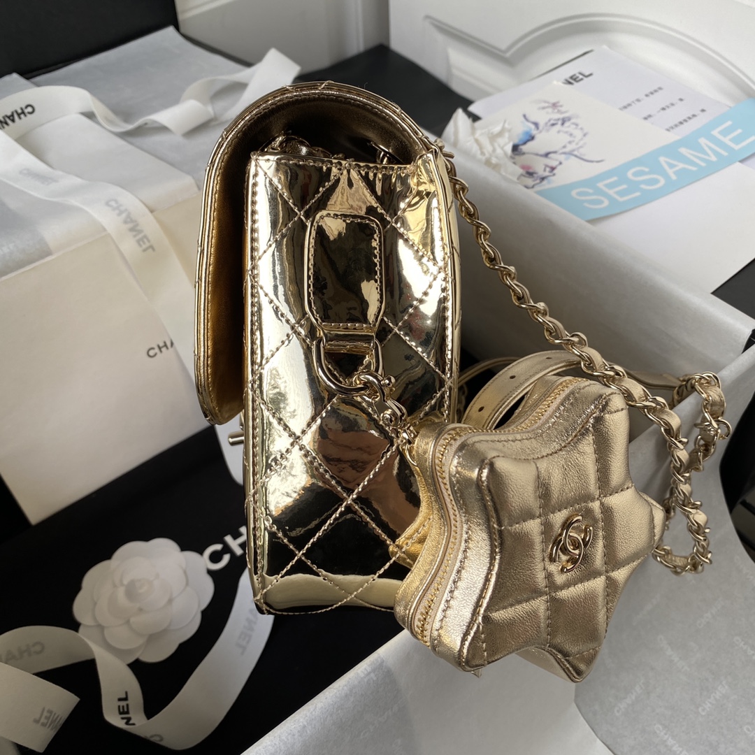 [TOP] CHANEL Flap Bag Shinny Backpack 18.5×23.5×8.5cm - Gold/Silver