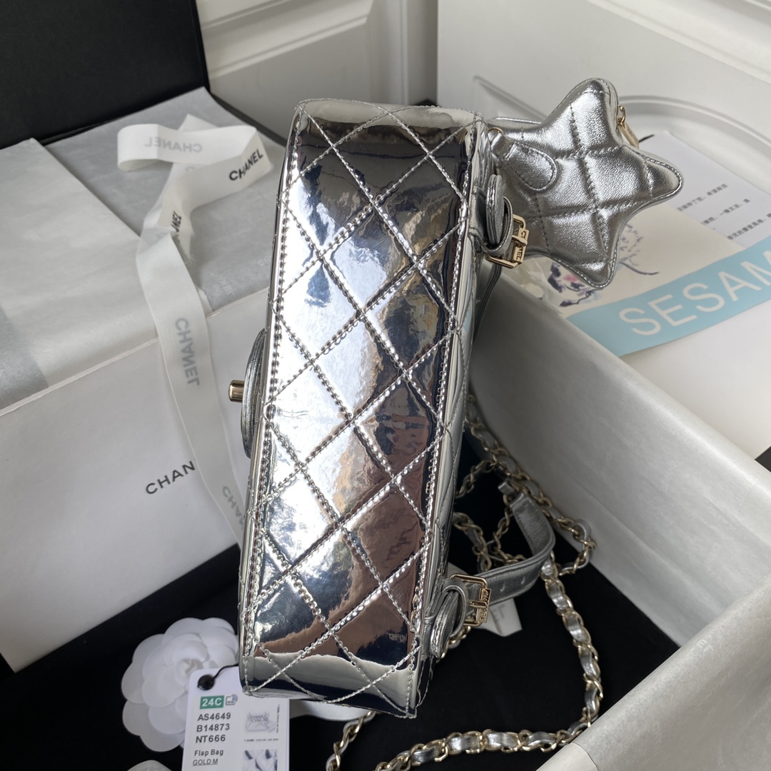 [TOP] CHANEL Flap Bag Shinny Backpack 18.5×23.5×8.5cm - Gold/Silver