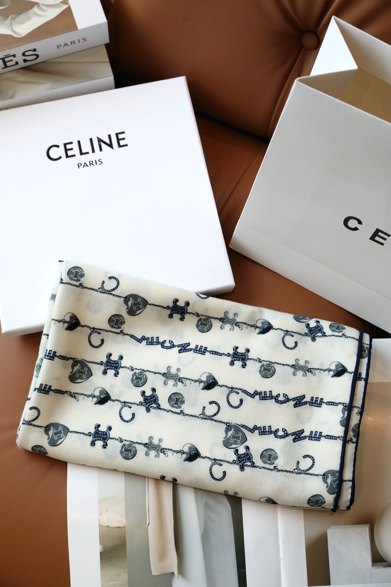 [TOP] CELINE Square Scarf 140*140cm - White