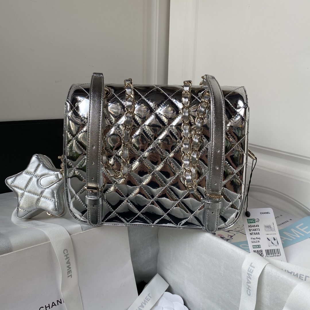[TOP] CHANEL Flap Bag Shinny Backpack 18.5×23.5×8.5cm - Gold/Silver