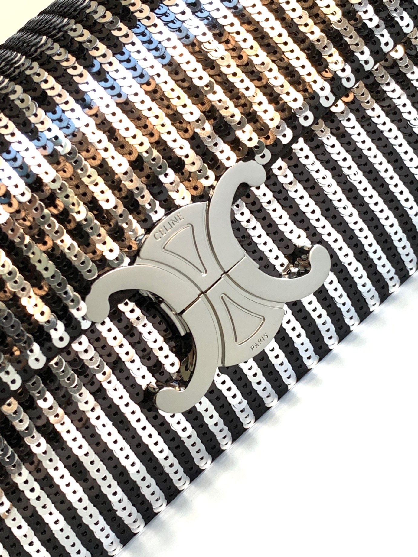 [TOP] CELINE Triomphe Bag Sequin Chain Bag 20.5*10.5*4cm - Silver