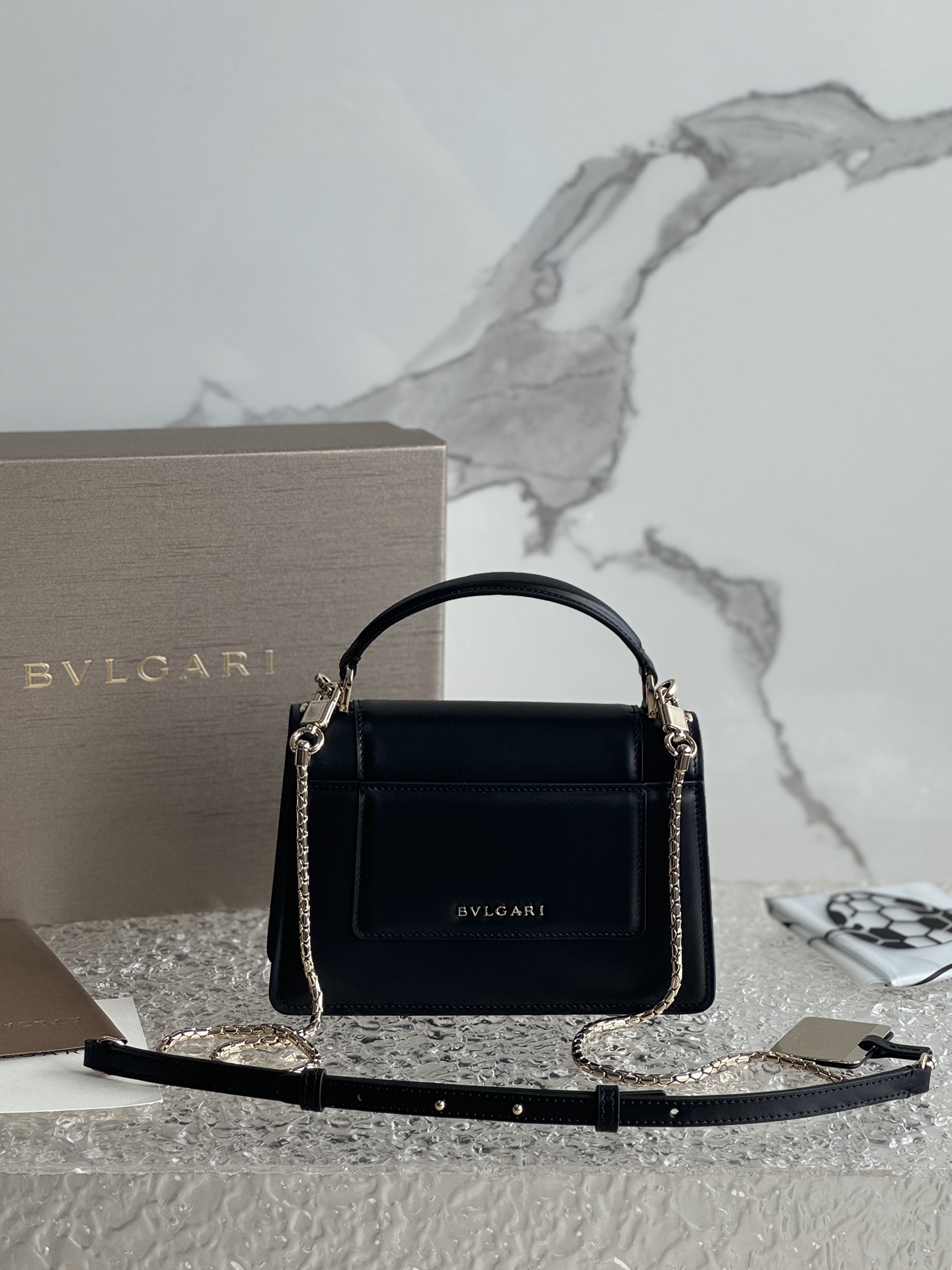 [TOP] BVLGARI Serpenti Forever Crossbody Bag 19*11*6cm - Black