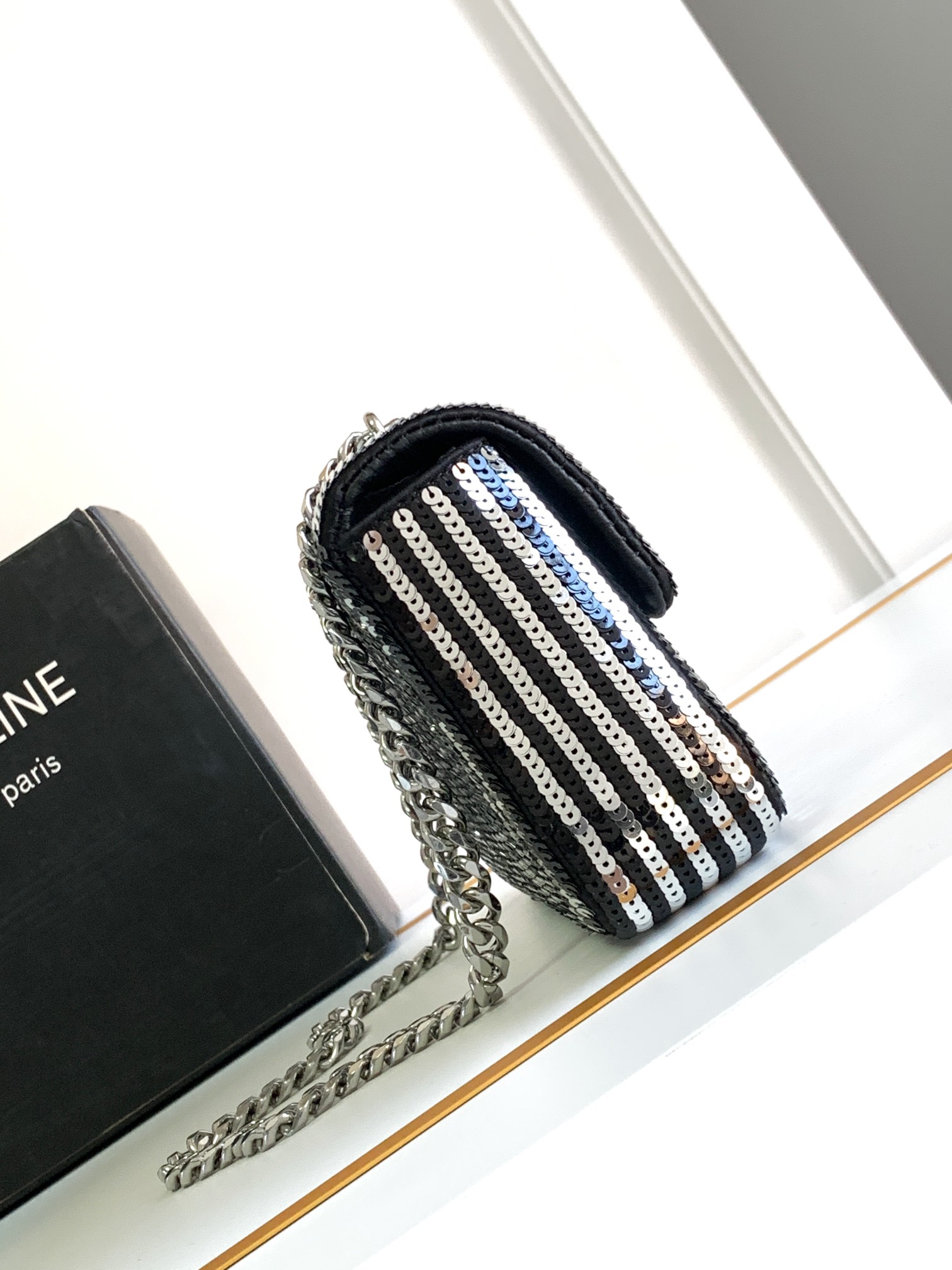 [TOP] CELINE Triomphe Bag Sequin Chain Bag 20.5*10.5*4cm - Silver