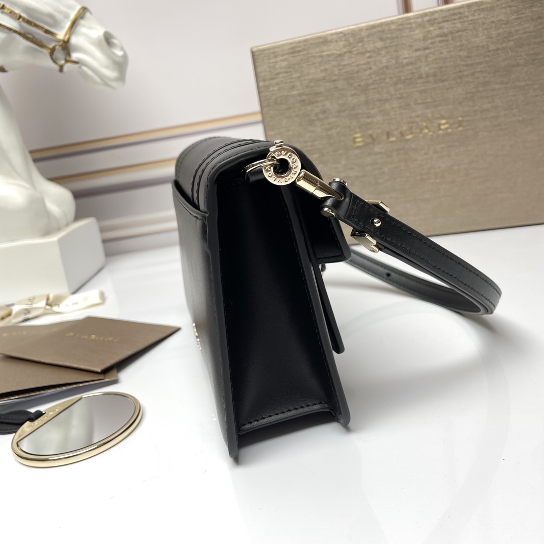 [TOP] BVLGARI Serpenti Forever Crossbody Bag 22x15x4.5cm - Black