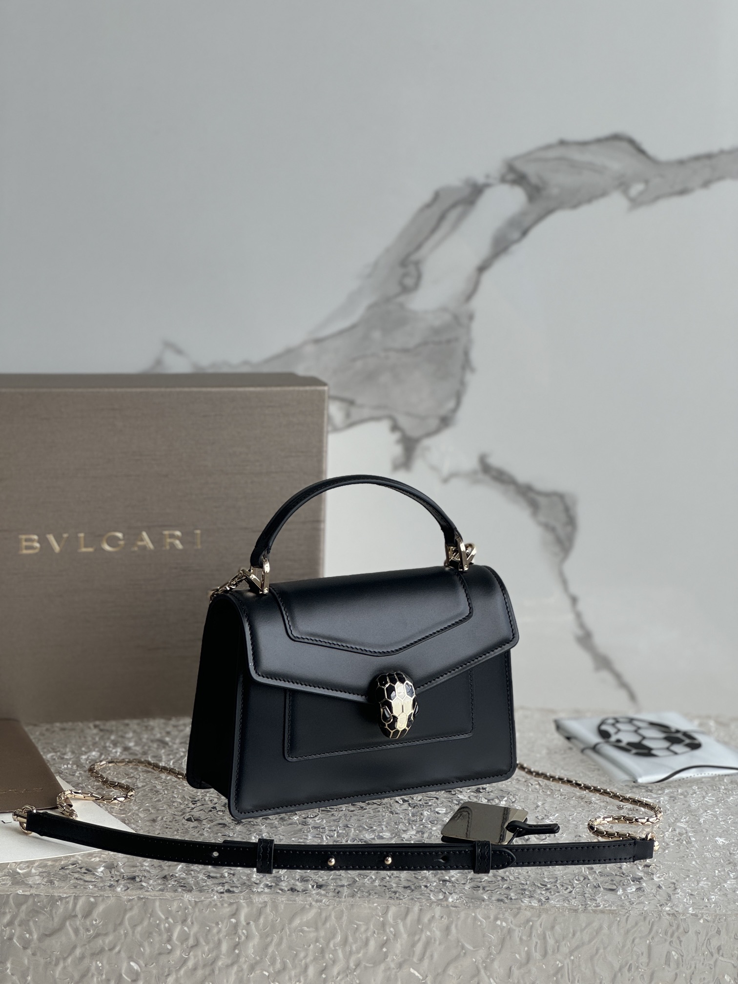 [TOP] BVLGARI Serpenti Forever Crossbody Bag 19*11*6cm - Black