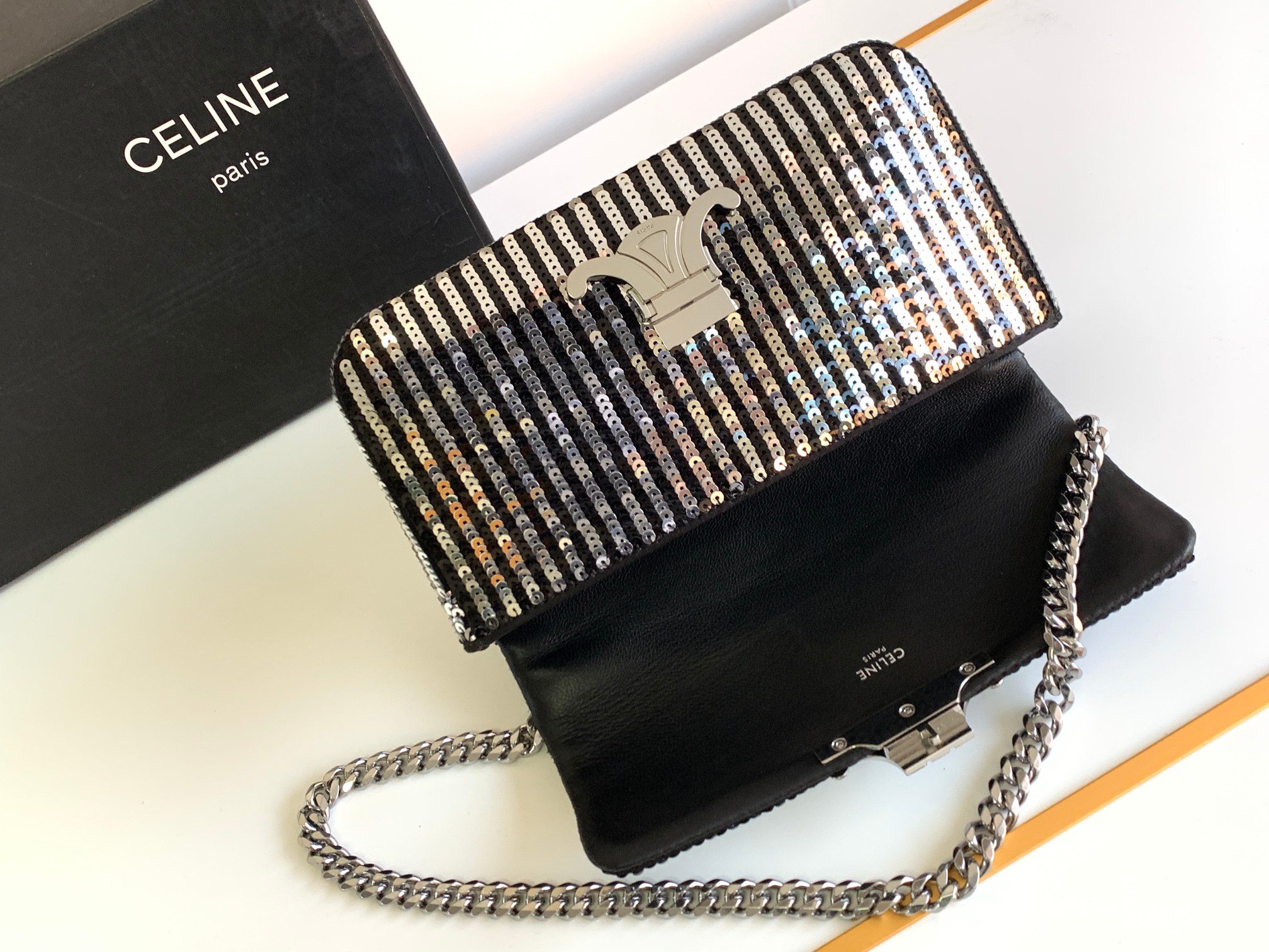 [TOP] CELINE Triomphe Bag Sequin Chain Bag 20.5*10.5*4cm - Silver