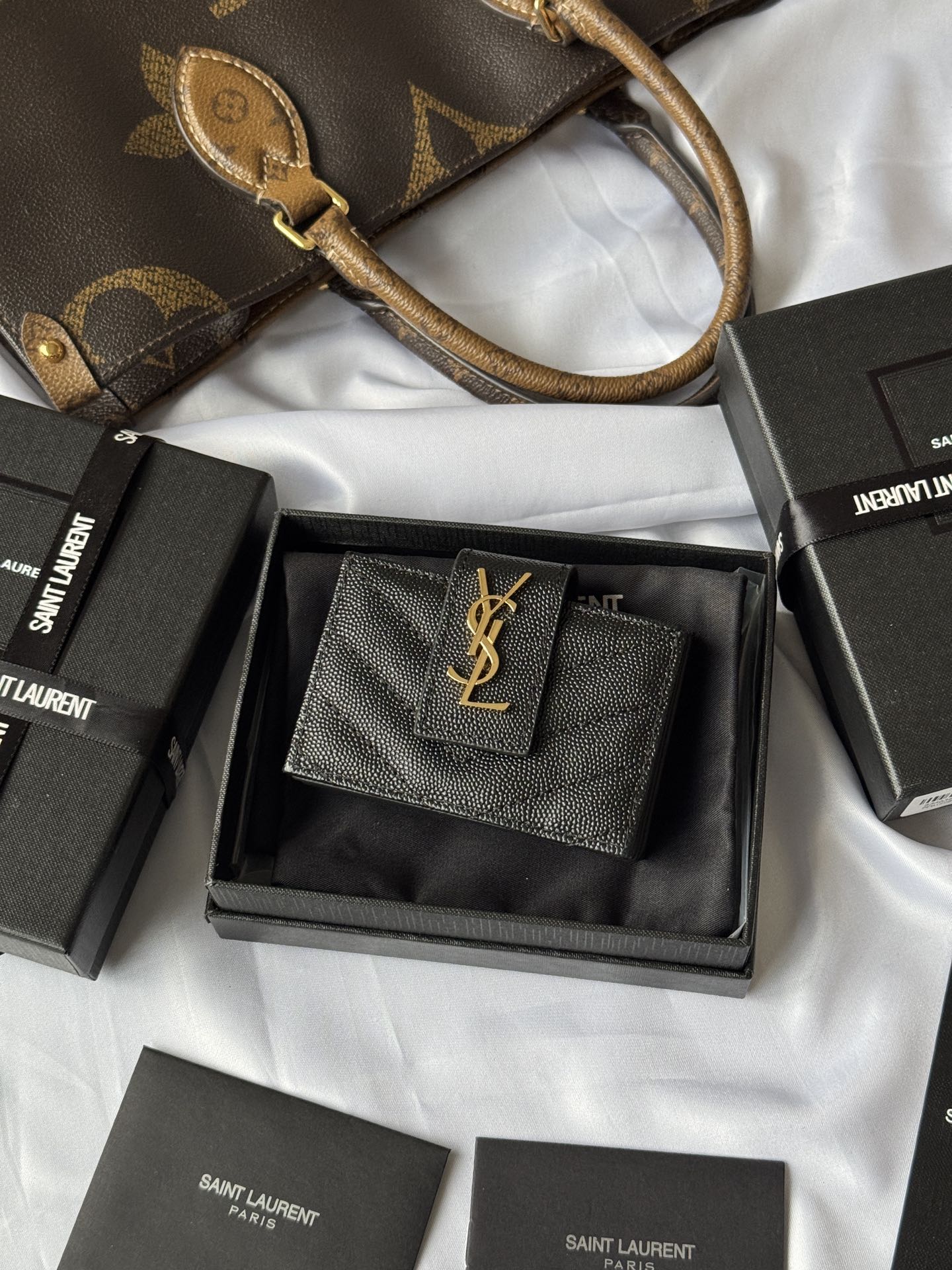 [TOP] Yves Saint Cowhide Accordion Card Holder 10x6.5x2cm - 9 Colors