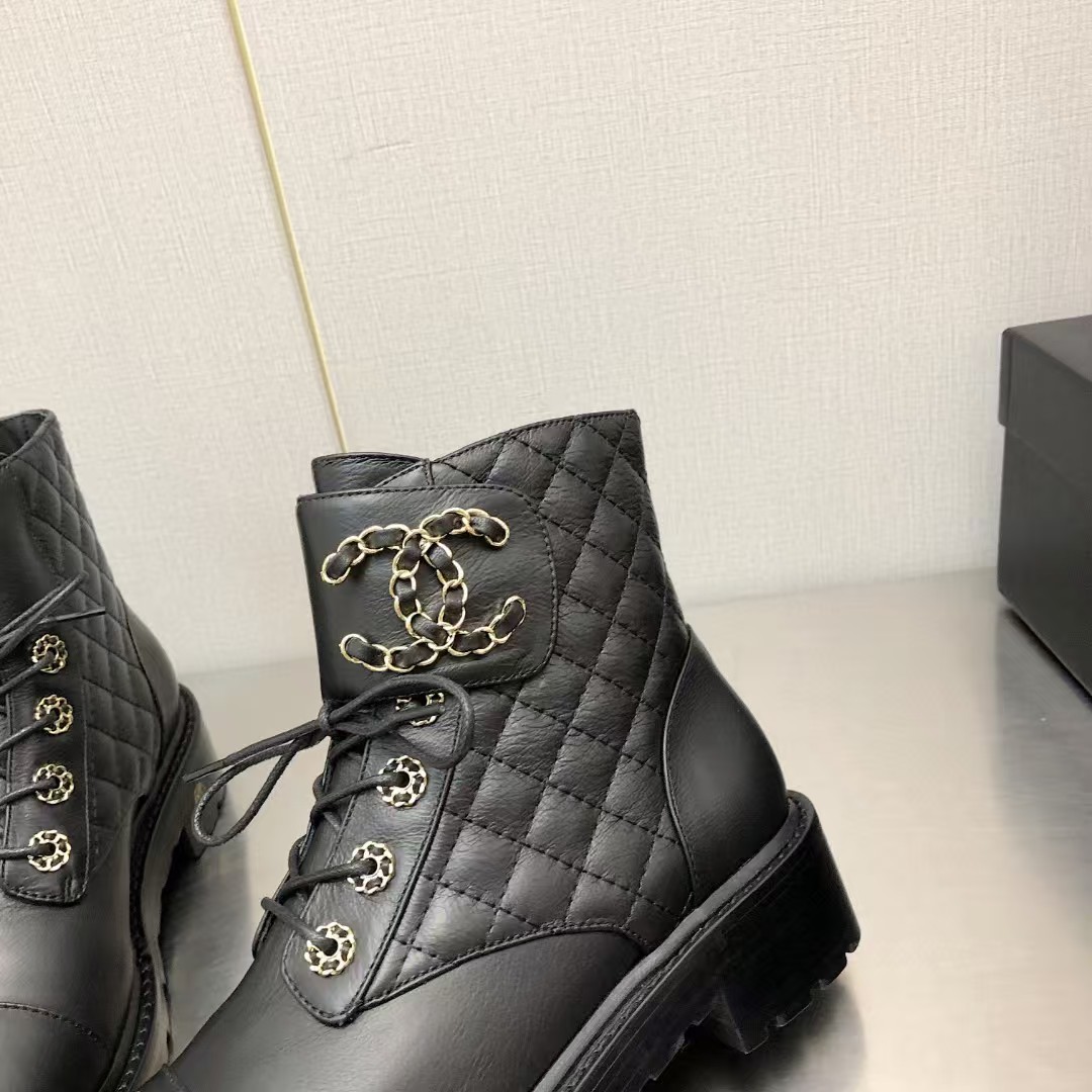 [TOP] CHANEL Boots - Black