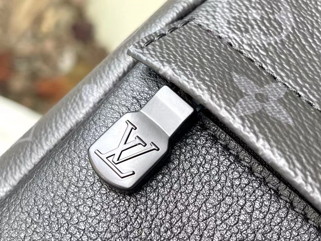 [TOP] Louis Vuitton LV Men's Saumur Backpack - 27.0 x 42.0 x 13.0cm - Black