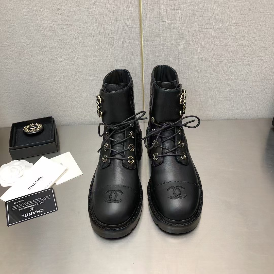 [TOP] CHANEL Boots - Black