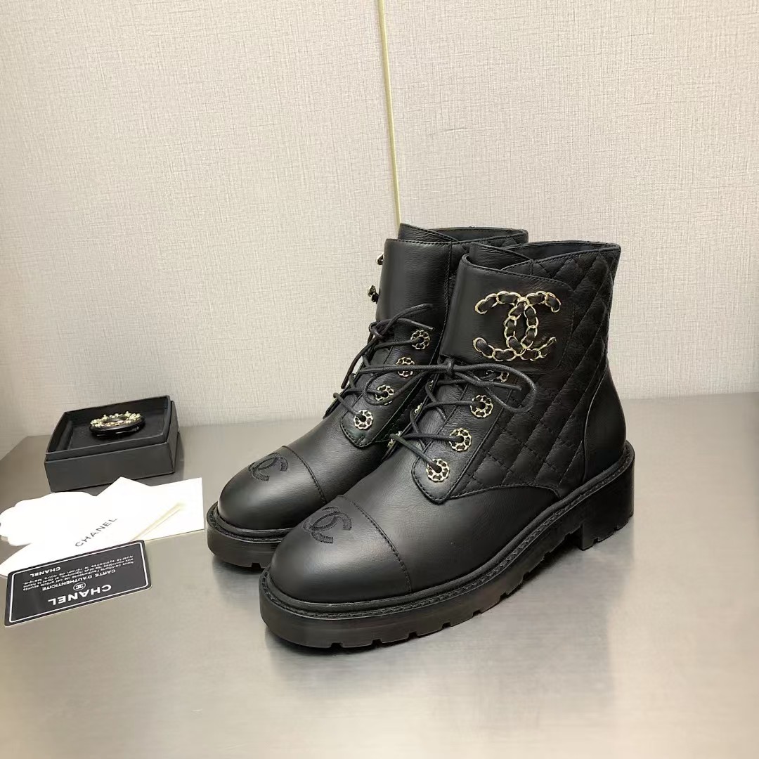 [TOP] CHANEL Boots - Black