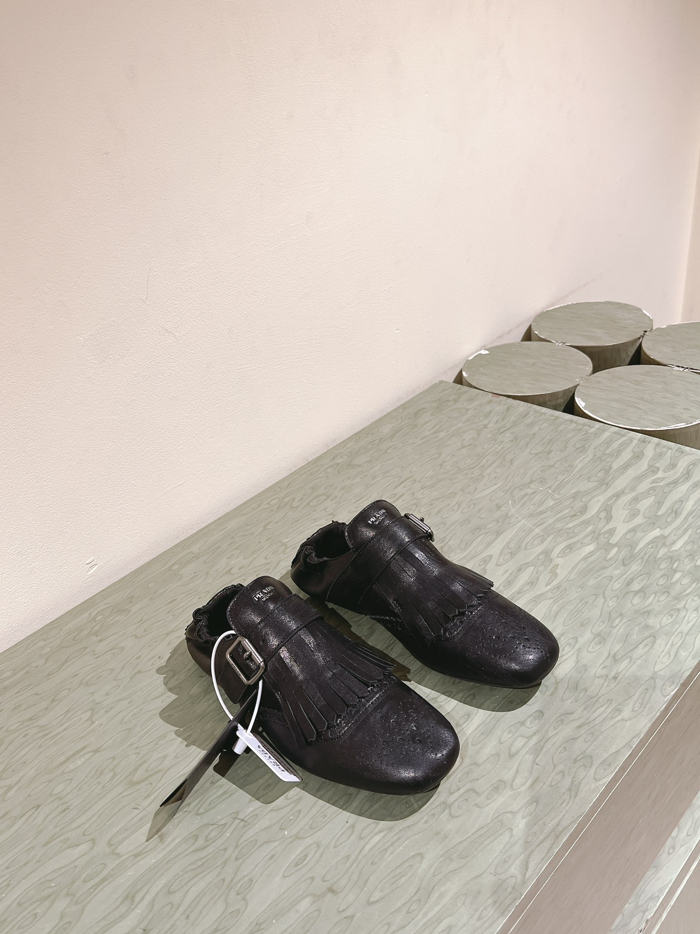 [TOP] PRADA Round Toe Slippers Sheepskin - 4 Colour