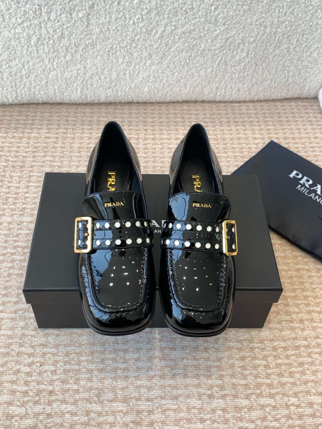 [TOP] PRADA Cow Patent Leather Shoes - 3 Styles