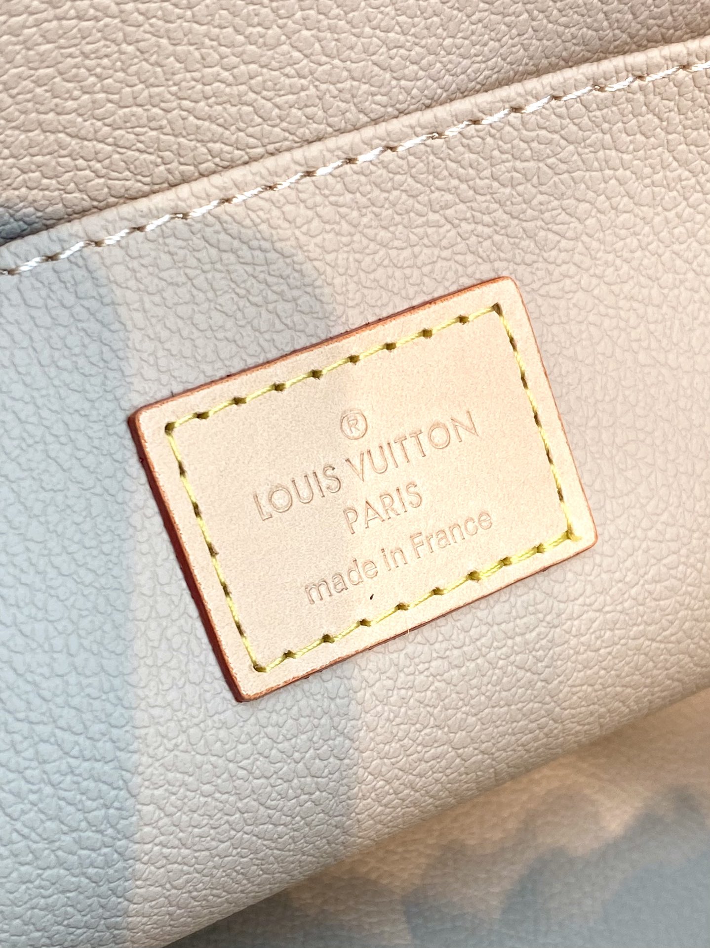 [TOP] Louis Vuitton LV  Bag 27x18x9cm- Brown