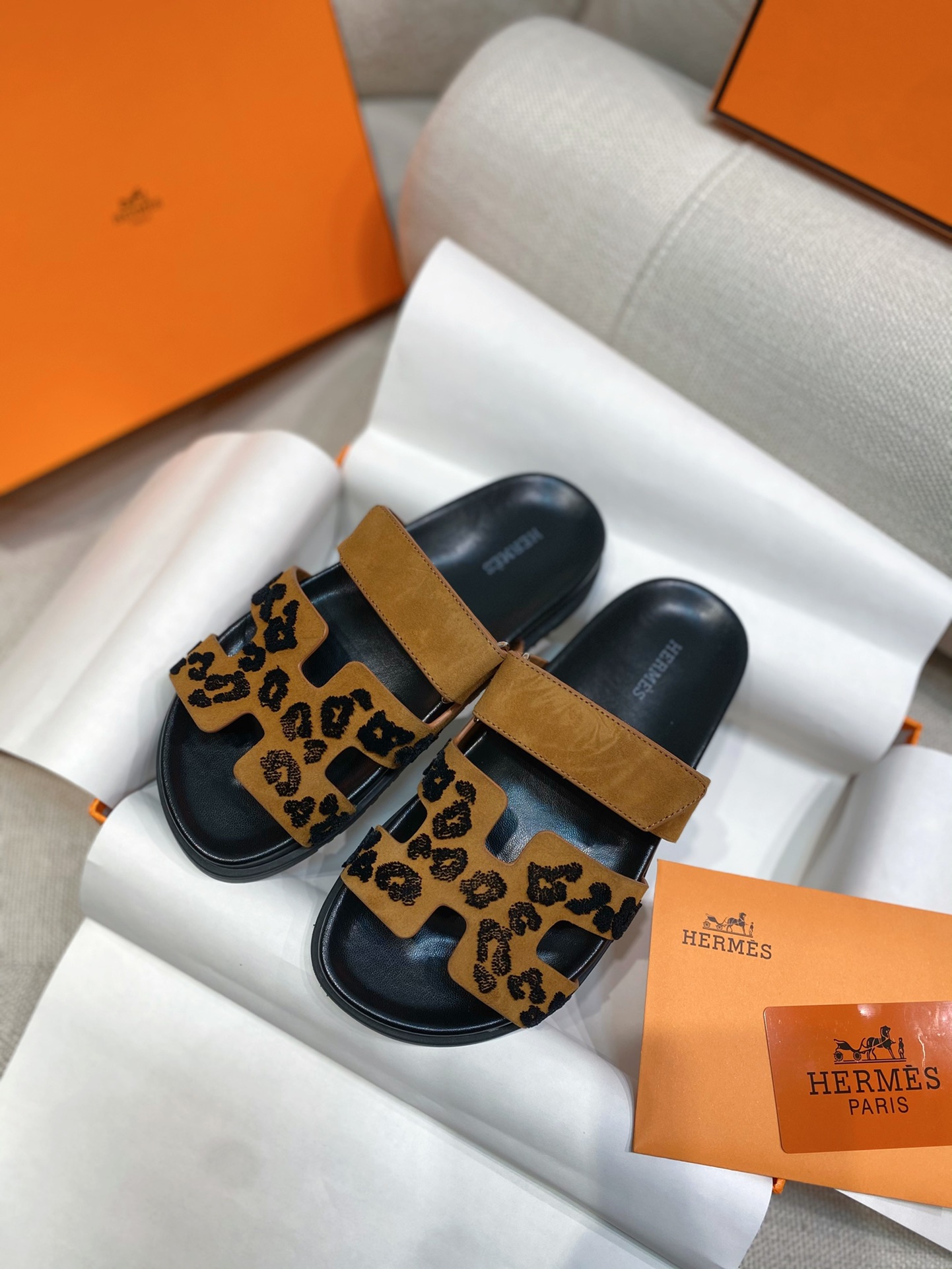 [TOP] HERMES Flat Sandal - 2 Colour