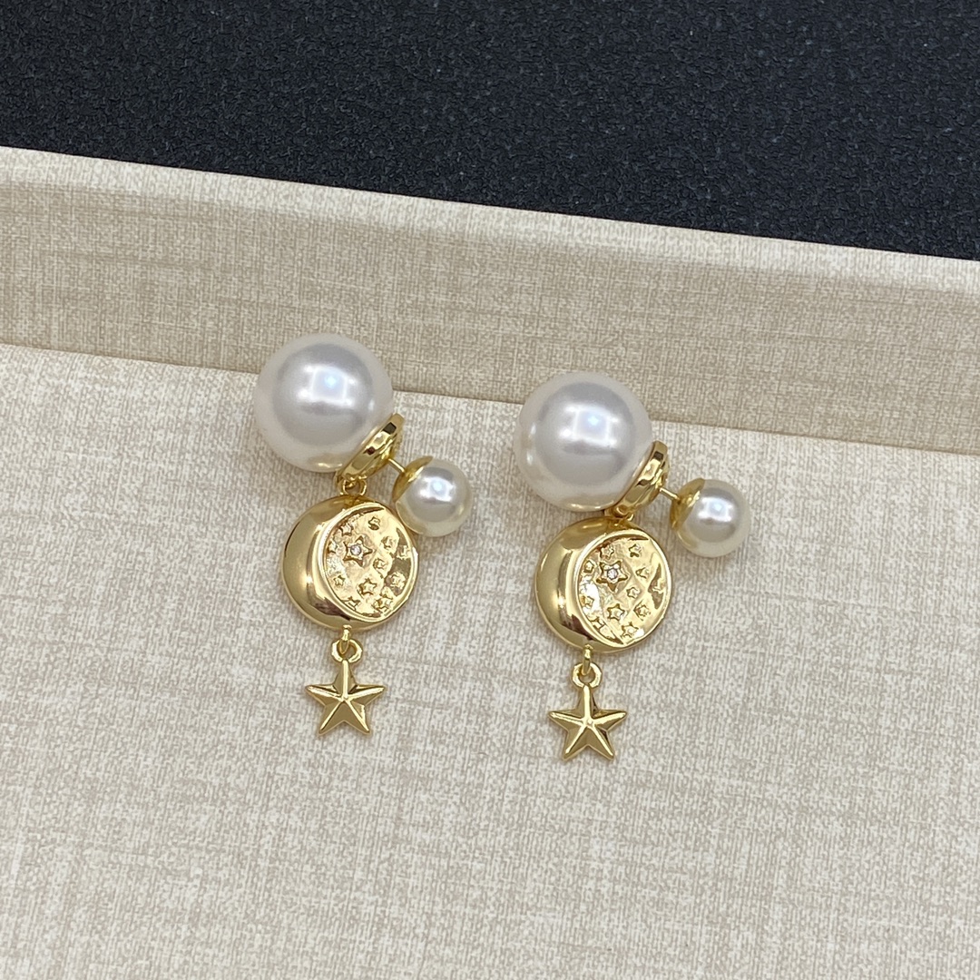 [TOP] Christian Dior Necklace/Bracelet/Earrings/Rings - Gold