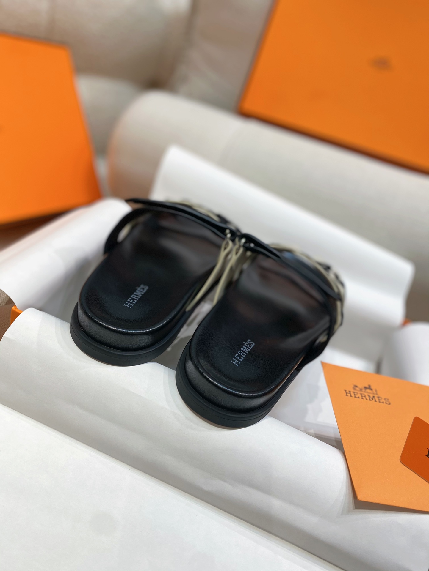[TOP] HERMES Flat Sandal - 2 Colour