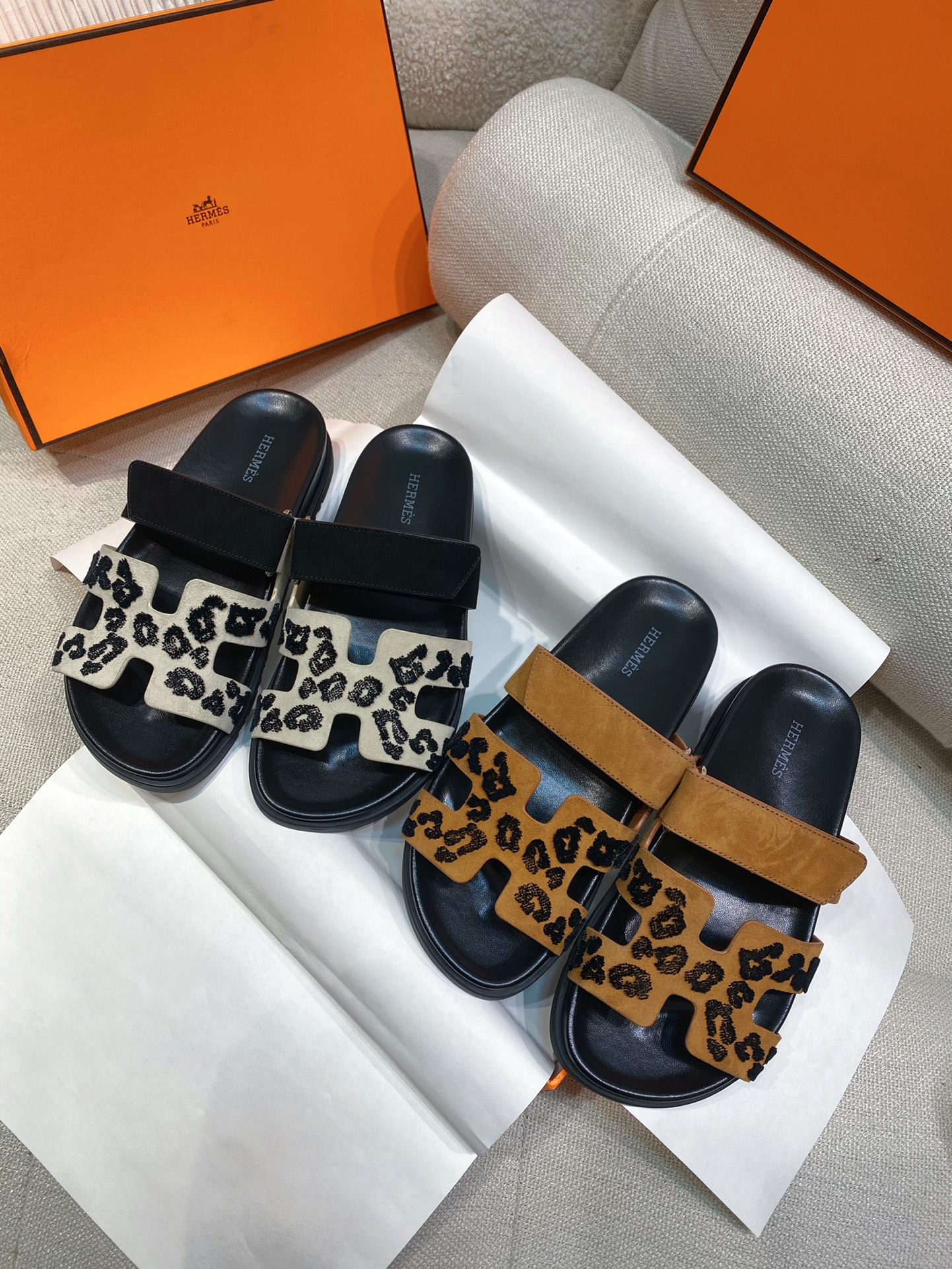 [TOP] HERMES Flat Sandal - 2 Colour