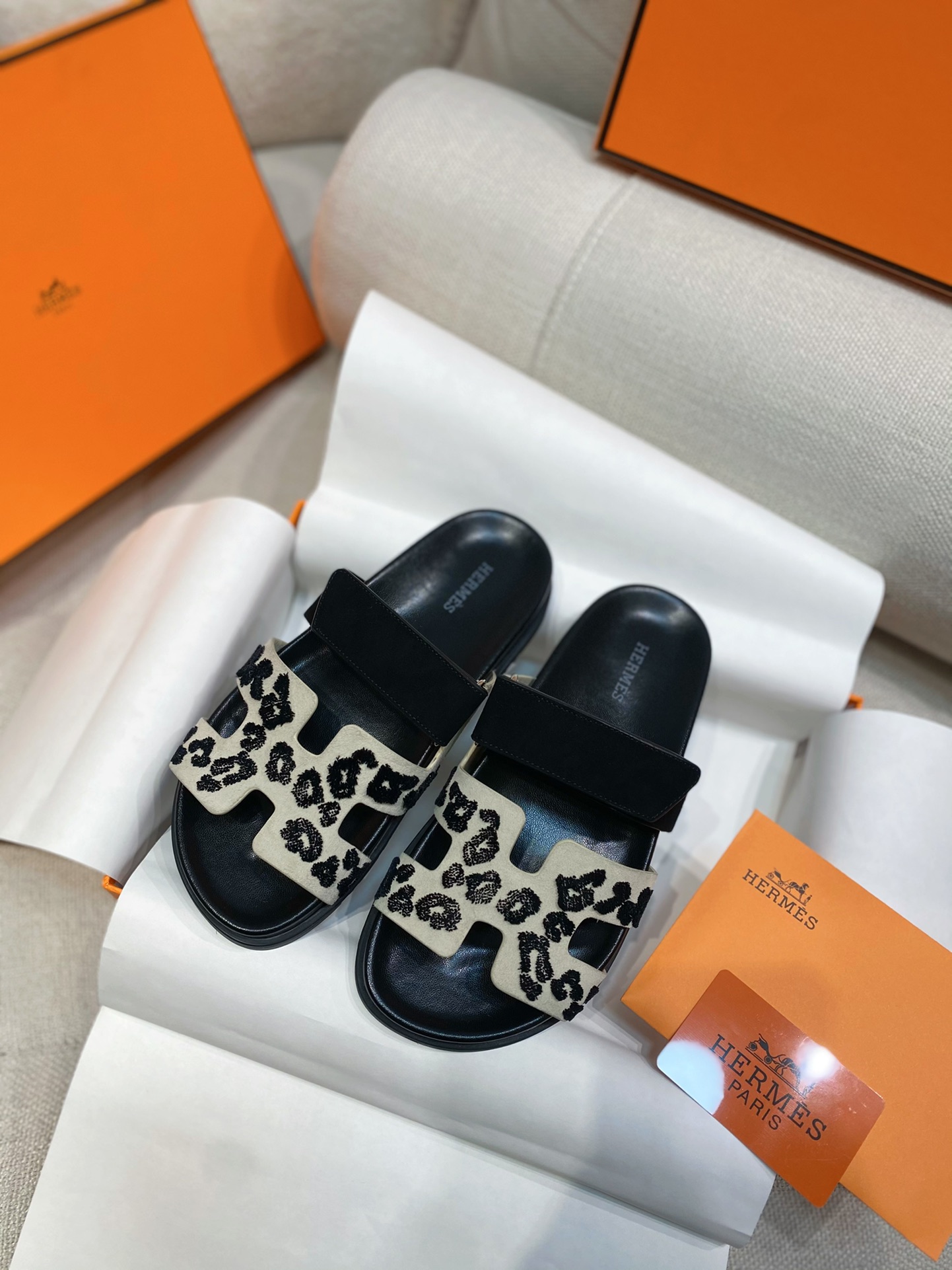 [TOP] HERMES Flat Sandal - 2 Colour