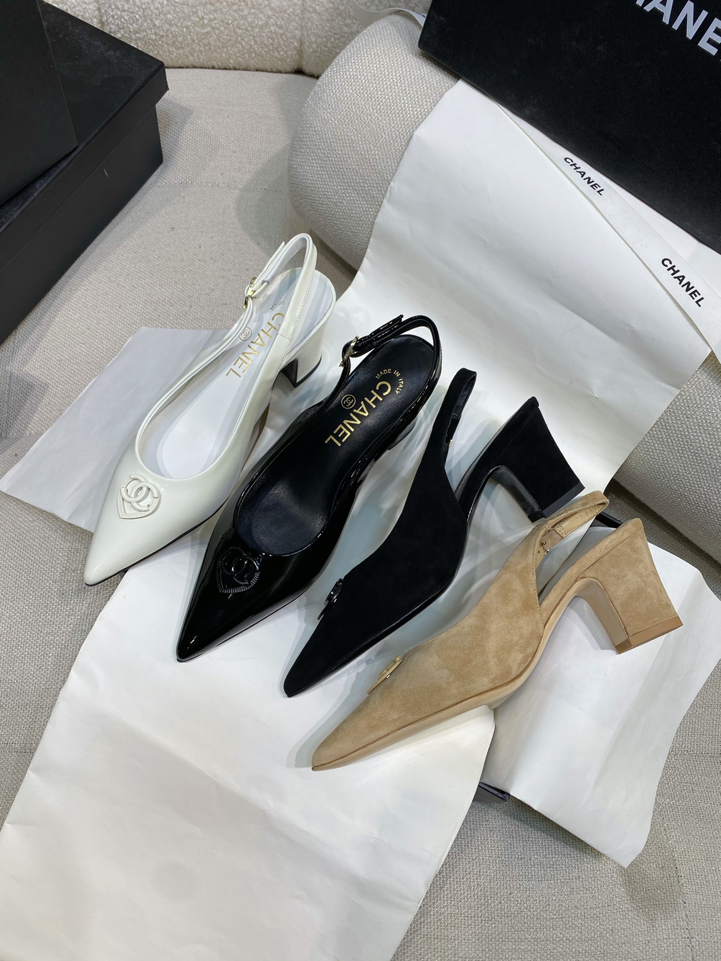 [TOP] CHANEL Love Button High-Heeled Pointed Sandals 6.5cm - 4 Color