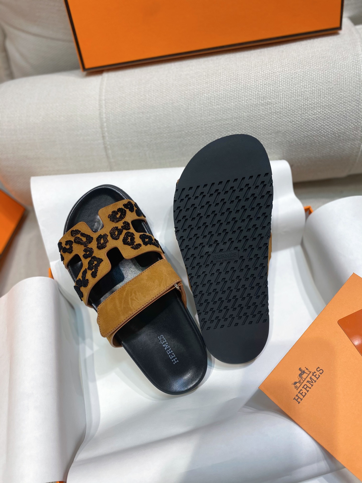 [TOP] HERMES Flat Sandal - 2 Colour