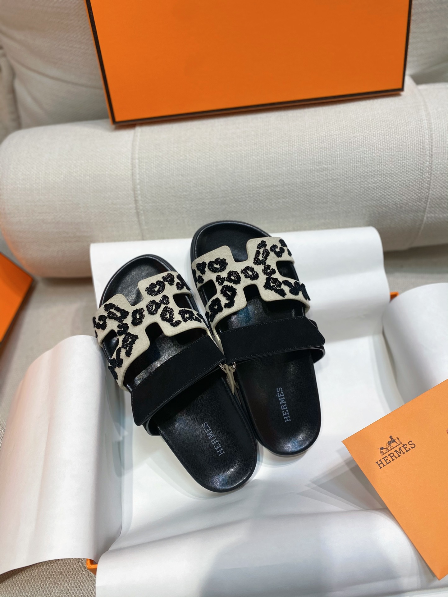 [TOP] HERMES Flat Sandal - 2 Colour