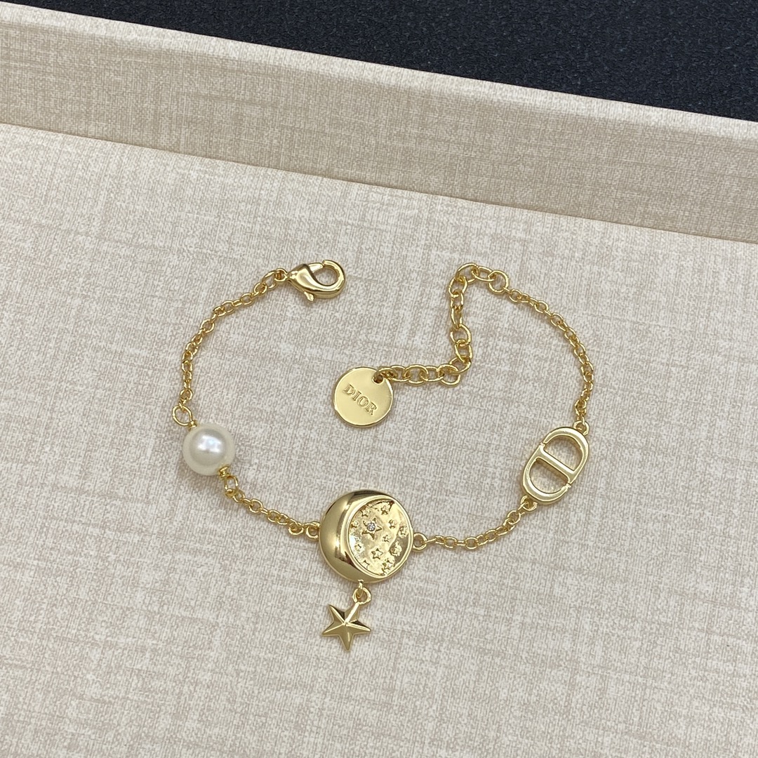 [TOP] Christian Dior Necklace/Bracelet/Earrings/Rings - Gold