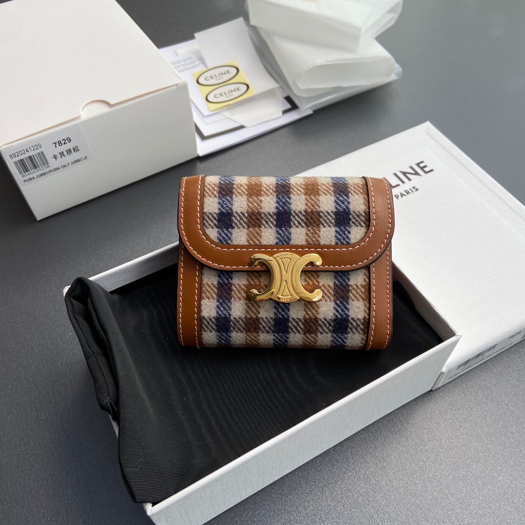 [TOP] CELINE Triomphe Fabric Almond and Calf Leather Short Wallet 10.5x9x3cm - Brown