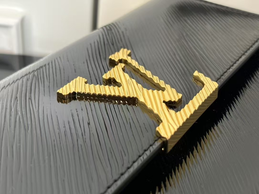 [TOP] Louis Vuitton LV Pochette Louise Bag 22x14x5cm - Black w GHW