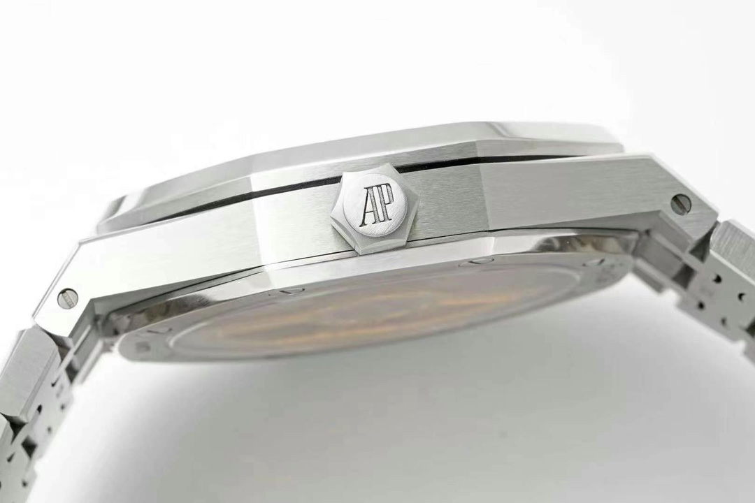 [TOP] Audemars Piguet × kaws Watch-Sliver