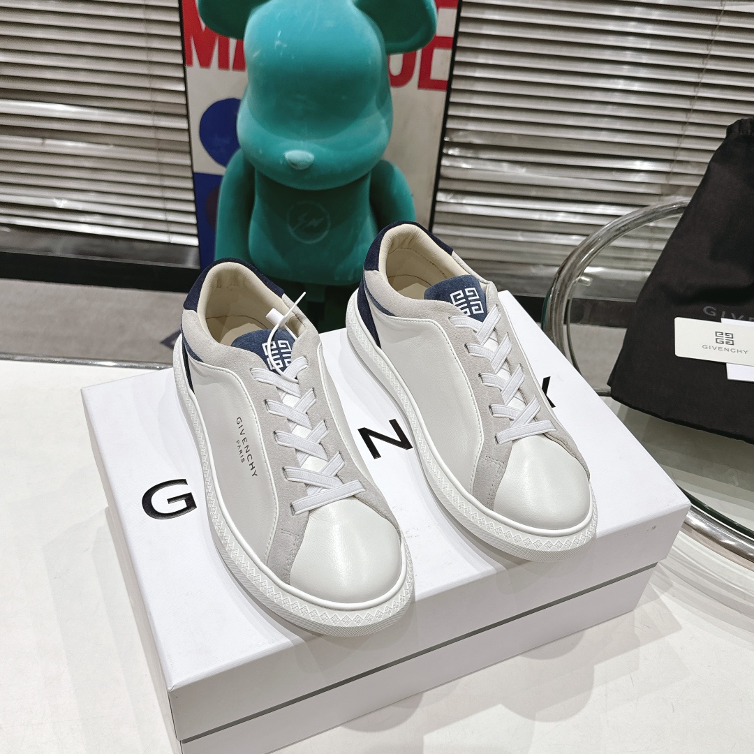 [TOP] GIVENCHY Leather Low-Top Sneakers - 4 Colors