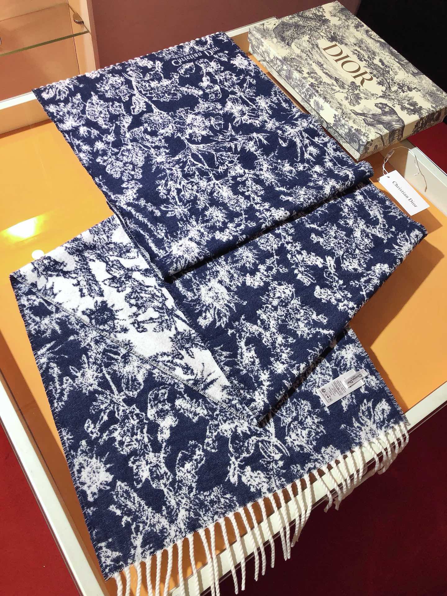 [TOP] Christian Dior Scarf ：45x200cm - 2 Colors
