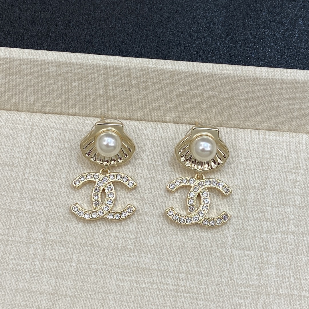 [TOP] CHANEL Pedant CC Earrings