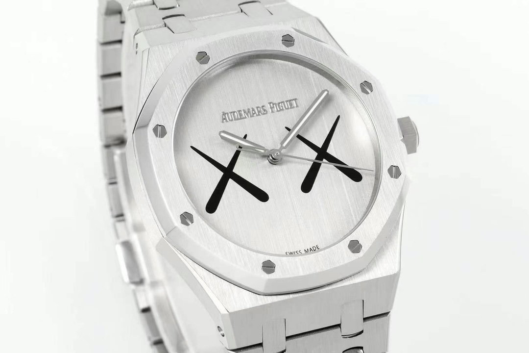 [TOP] Audemars Piguet × kaws Watch-Sliver