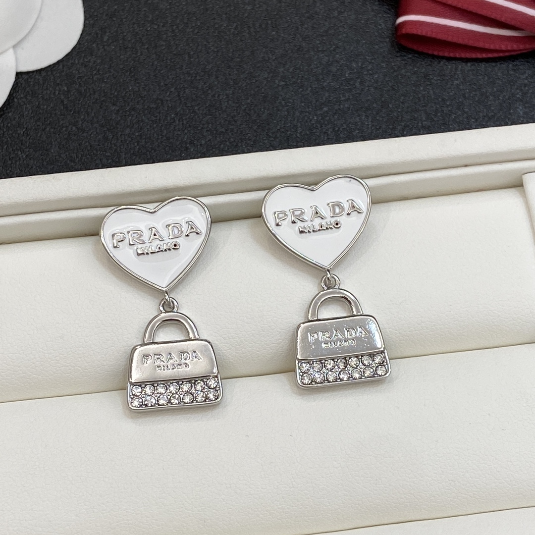 [TOP] PRADA Love Earrings - 4 Colour
