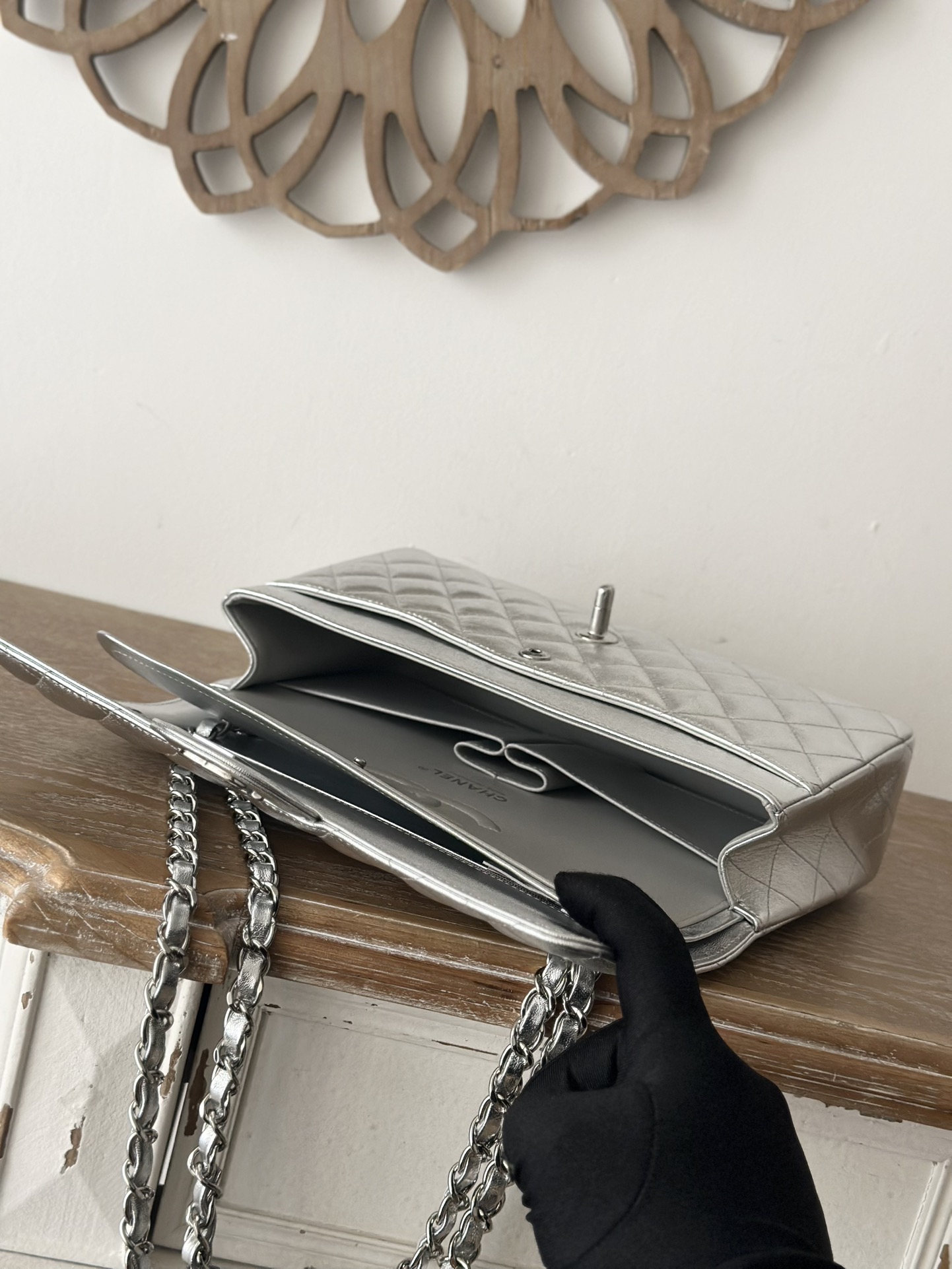 [TOP] CHANEL Classic Flap Bag Lambskin Medium 25cm – Silver