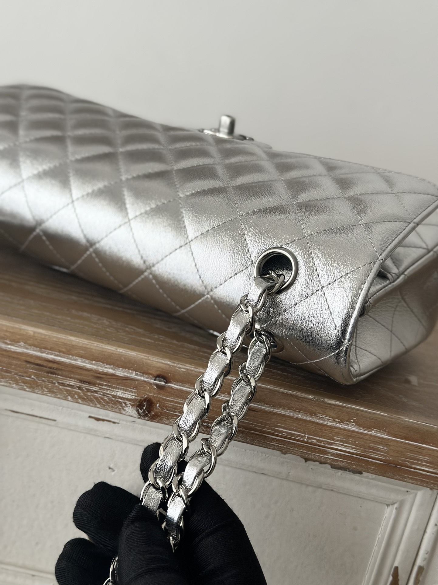 [TOP] CHANEL Classic Flap Bag Lambskin Medium 25cm – Silver