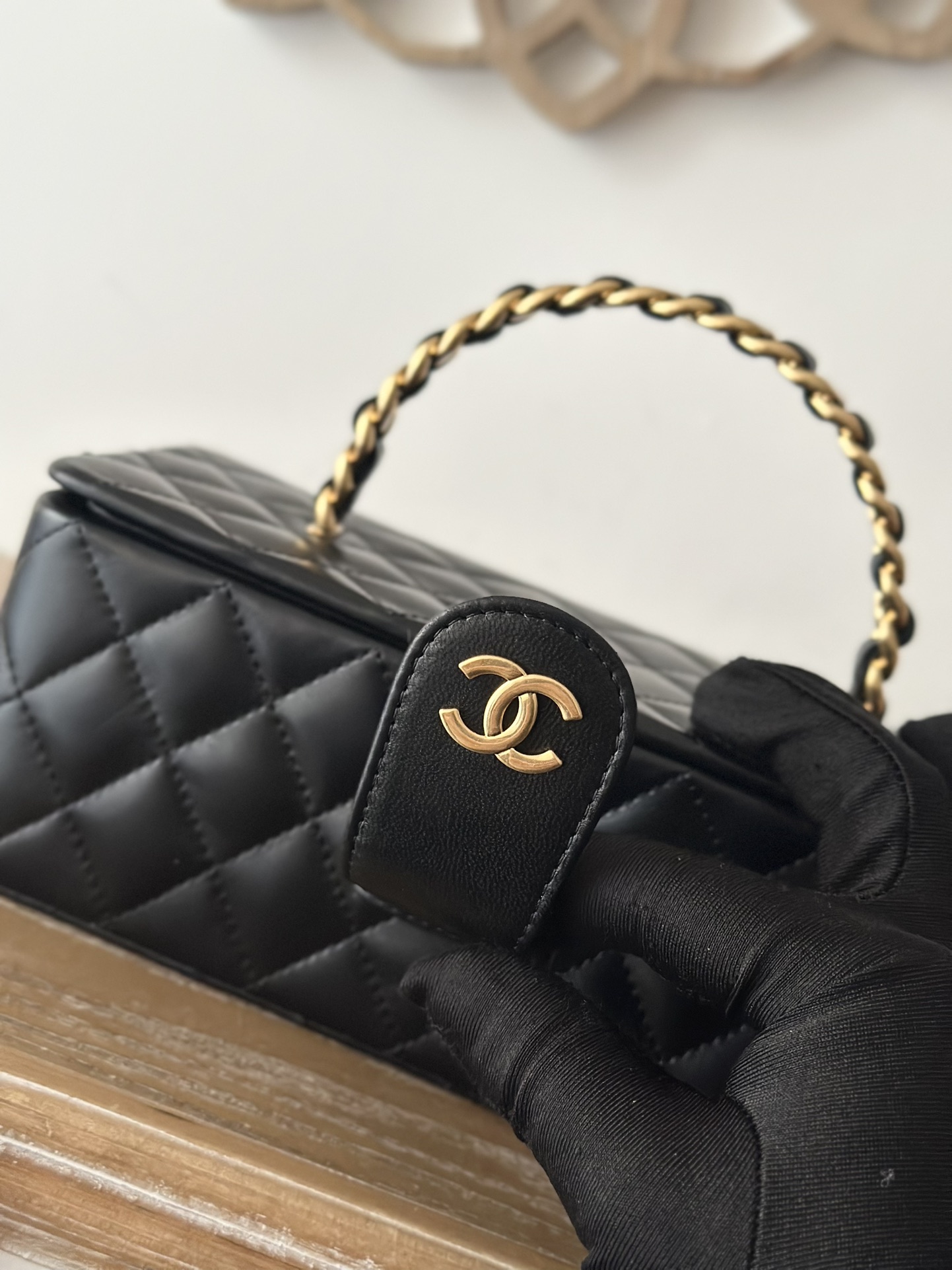 [TOP] CHANEL Vanity Case Lambskin 8.5x11x9.5cm/8.5x22x10cm - Black