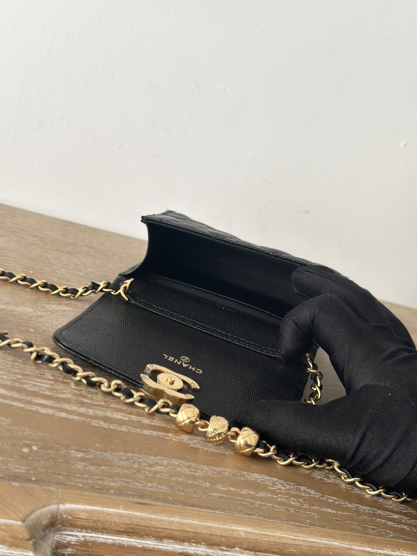 [TOP] CHANEL Mini Flap Bag 12.5x9x2.5cm - Black