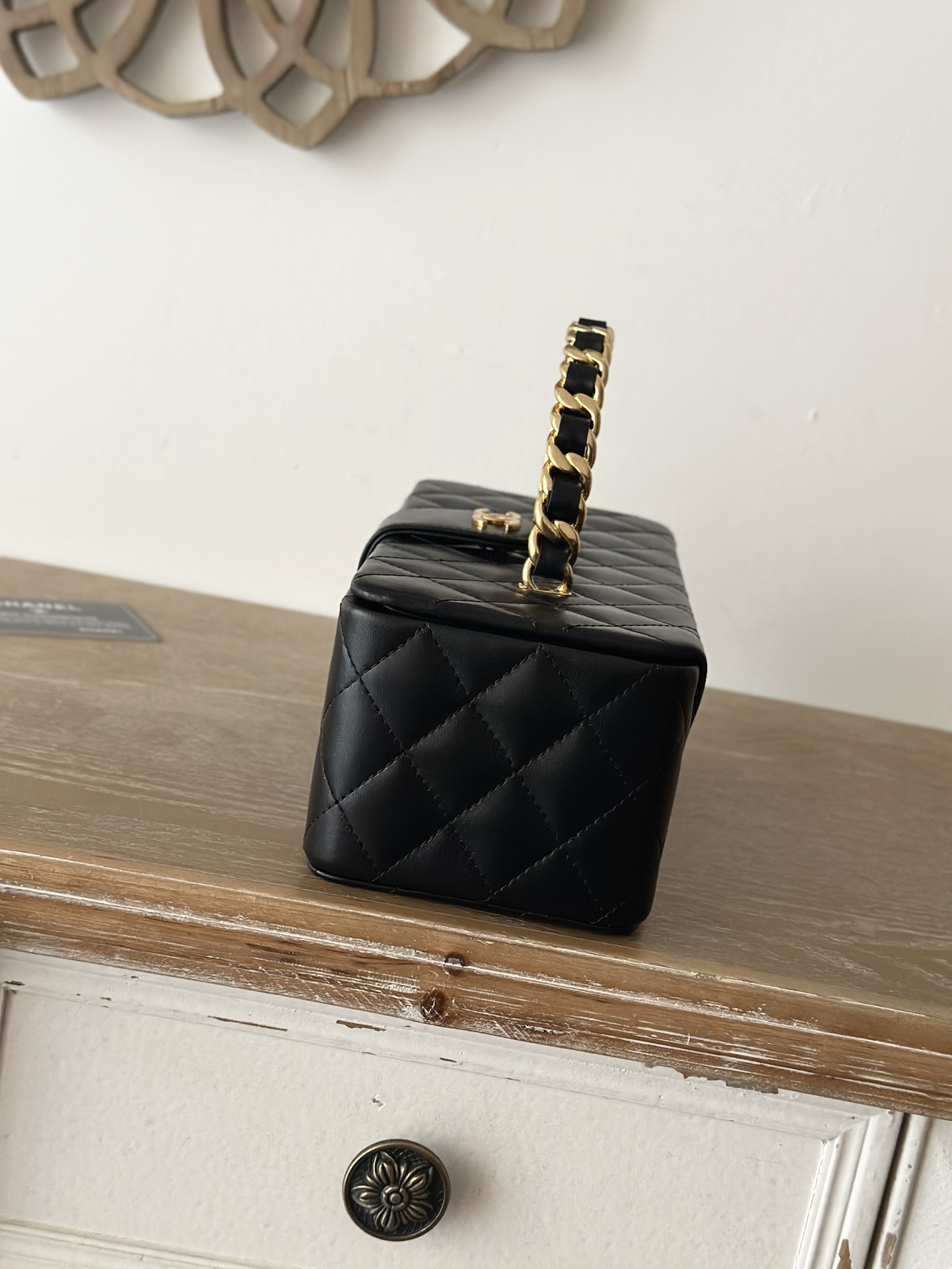 [TOP] CHANEL Vanity Case Lambskin 8.5x11x9.5cm/8.5x22x10cm - Black