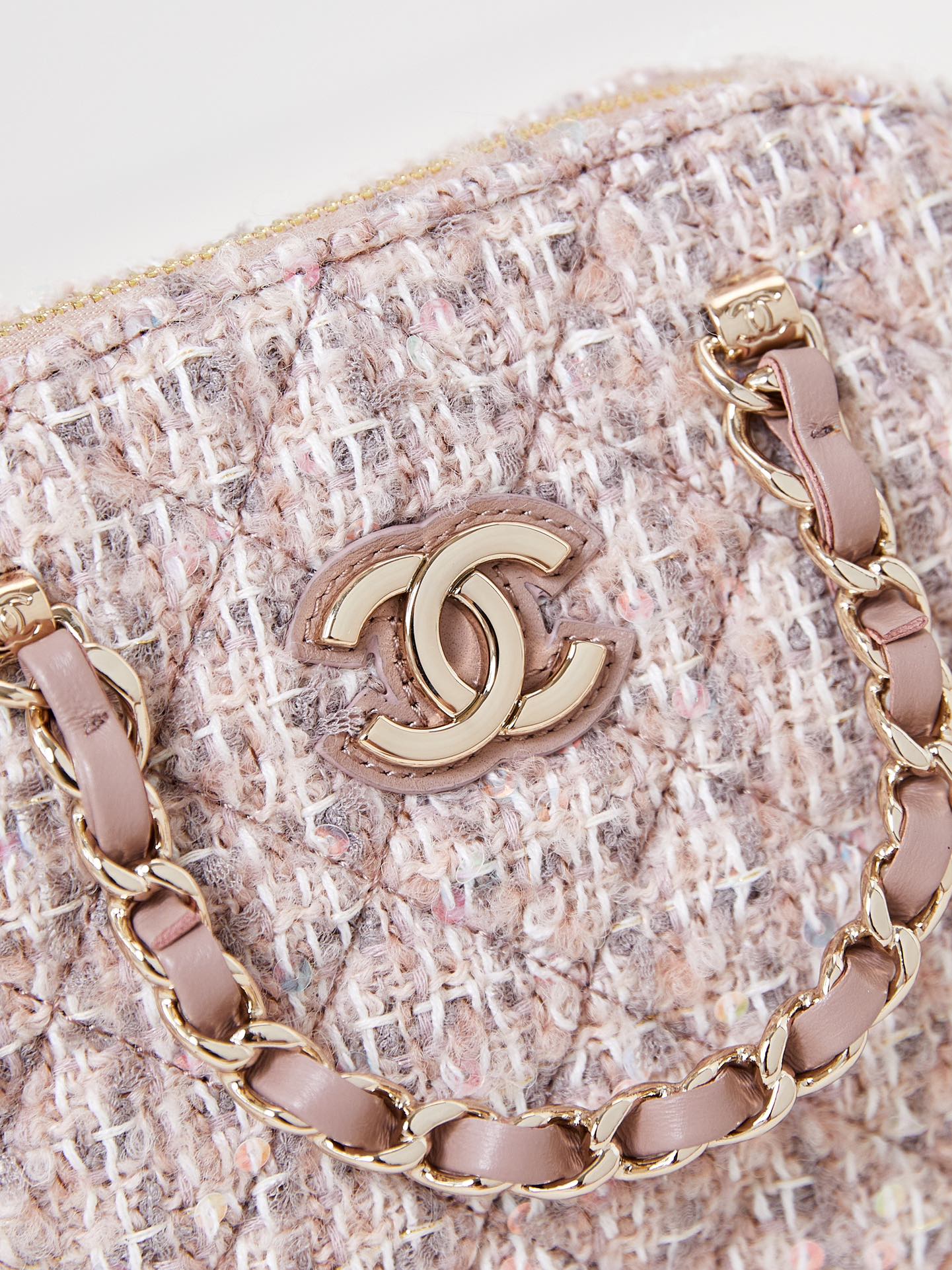[TOP] CHANEL Shell Bag 15x20x6cm - Pink