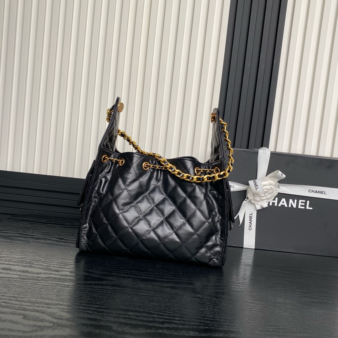 [TOP] CHANEL Hobo Shopping Bag Calfskin 26x30x14cm - Black